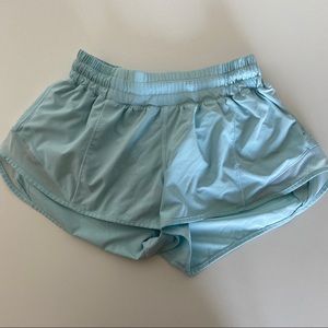 Lululemon Hotty Hot Short II 2.5 in
